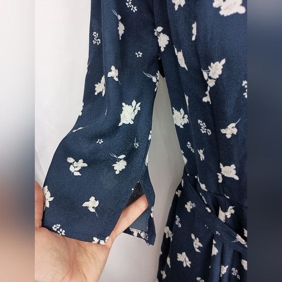 2/$30 TRIXXI Y2K Floral Navy Blue Dress with Belt (#102) - Picture 3 of 11